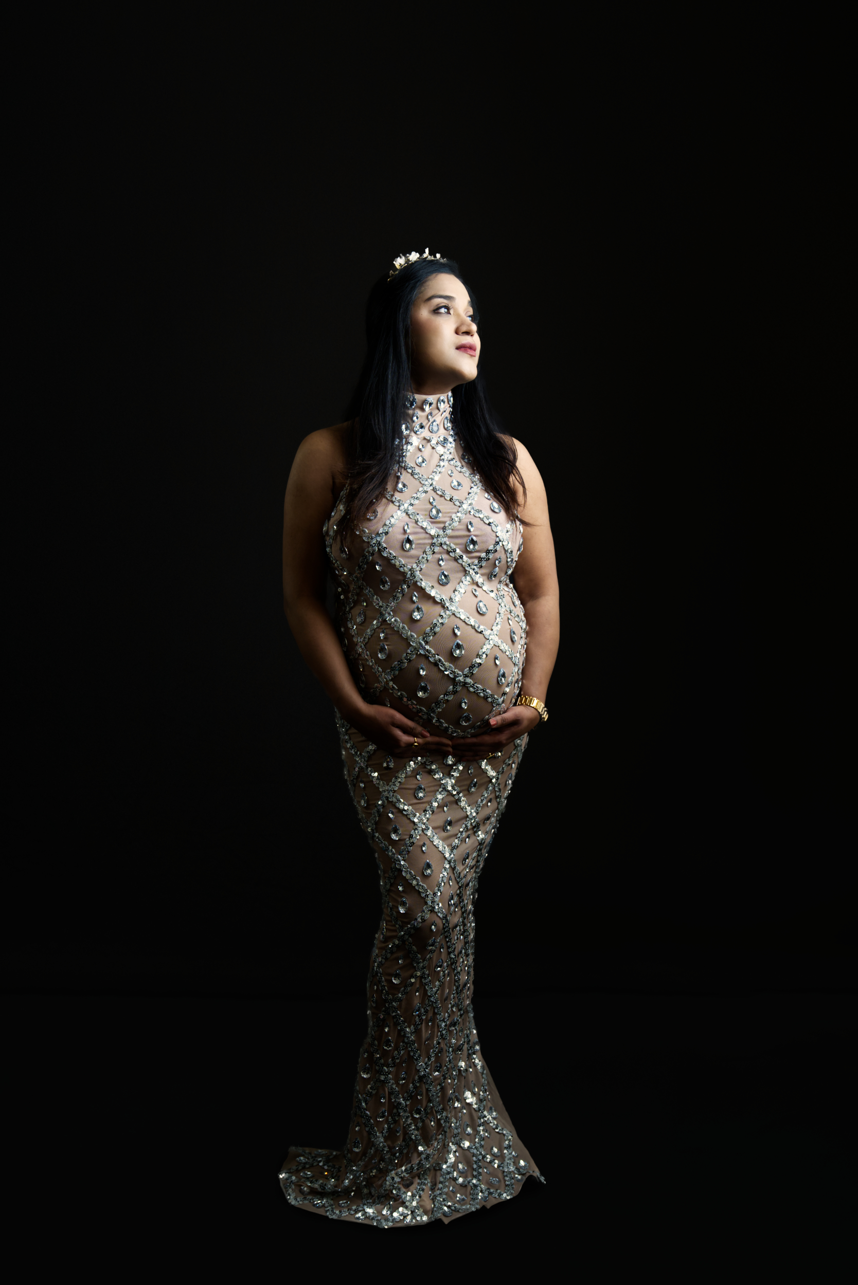 We have an ever growing collection of maternity gowns and accessories you can use free of charge!.Many of the gowns are custom made specially for us and you won’t